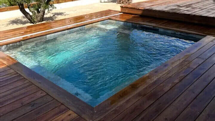 moving pool deck for cocktail pools and swim spas